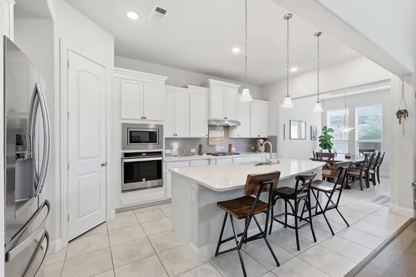 $690,000 | 1117 12th Street, Argyle, TX 76226