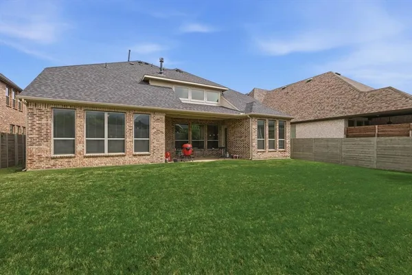 $690,000 | 1117 12th Street, Argyle, TX 76226