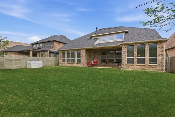 $690,000 | 1117 12th Street, Argyle, TX 76226