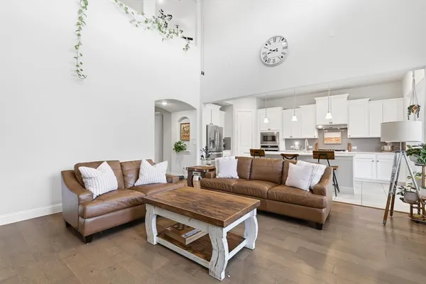 $690,000 | 1117 12th Street, Argyle, TX 76226