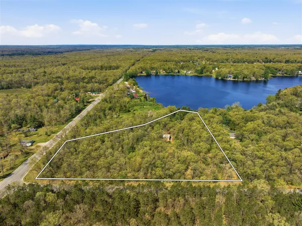 $380,000 | 337 South Taylor Road, Branch, MI 49402