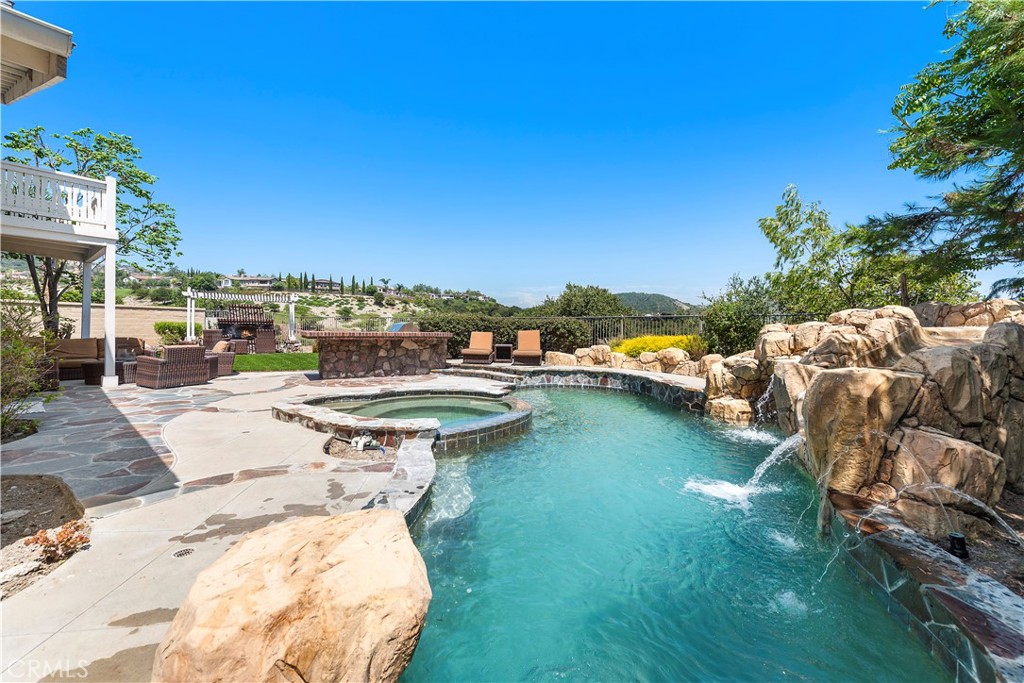 15 Corte Limonada San Clemente, CA 92673 - Photo 29 of 64 Saltwater pool/spa with waterfall and slide