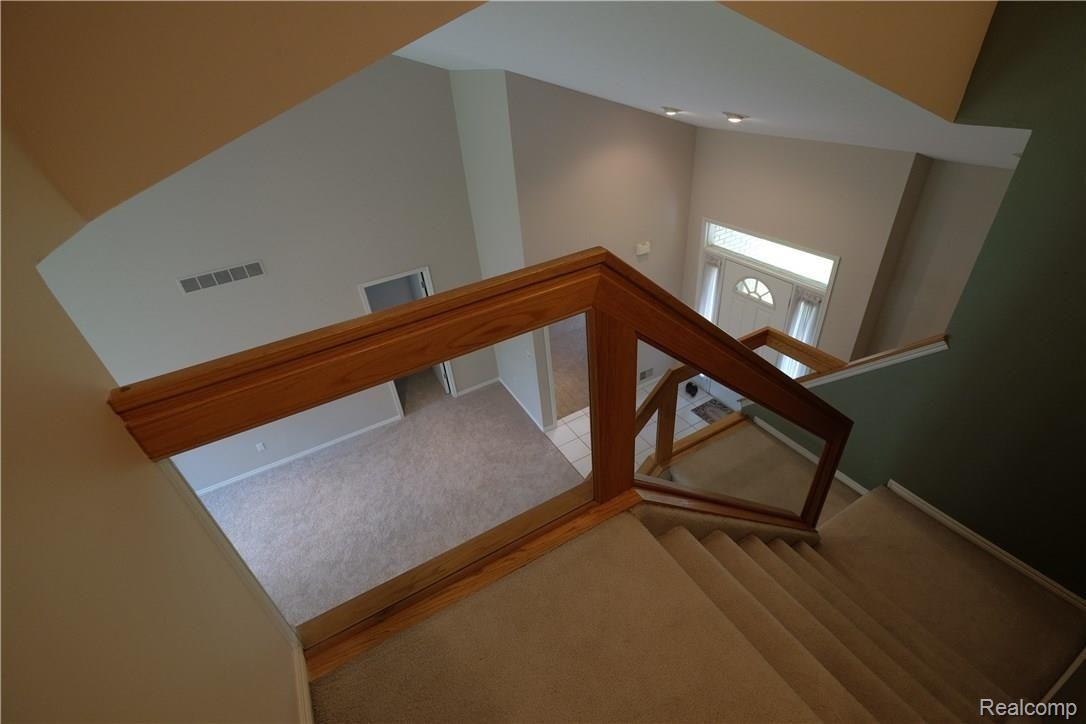 1535 Cardinal Ridge Court West Bloomfield, MI 48324 - Photo 21 of 36 DSCF3429.JPG