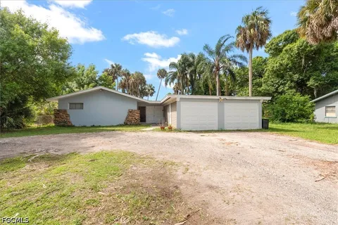 $189,000 | 319 West Mariana Avenue, North Fort Myers, FL 33903
