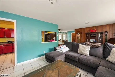 $189,000 | 319 West Mariana Avenue, North Fort Myers, FL 33903