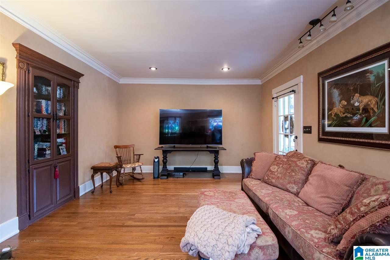 902 Stuart Street Birmingham, AL 35209 - Photo 9 of 44