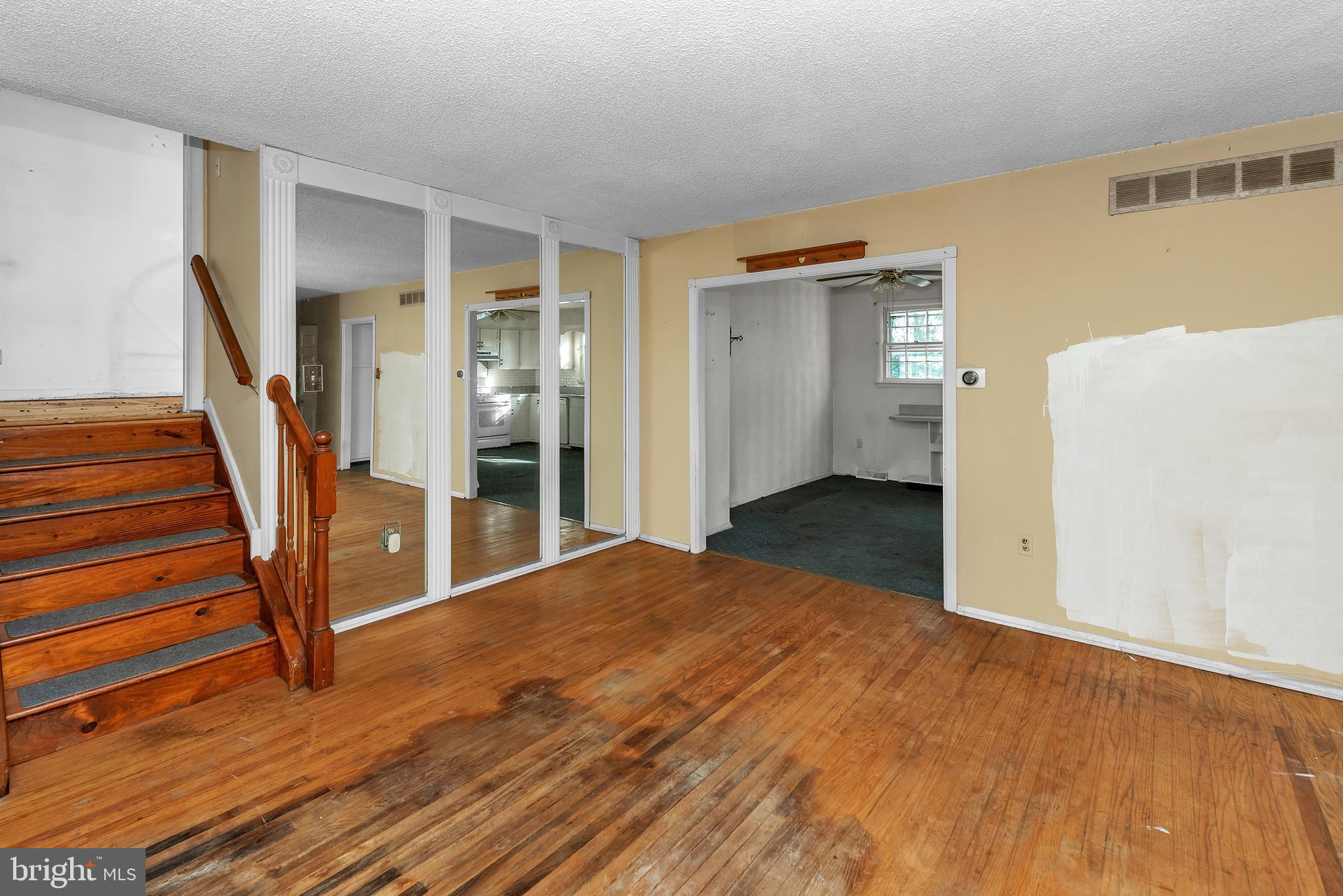 16 Constitution Road Clementon, NJ 08021 - Photo 13 of 61