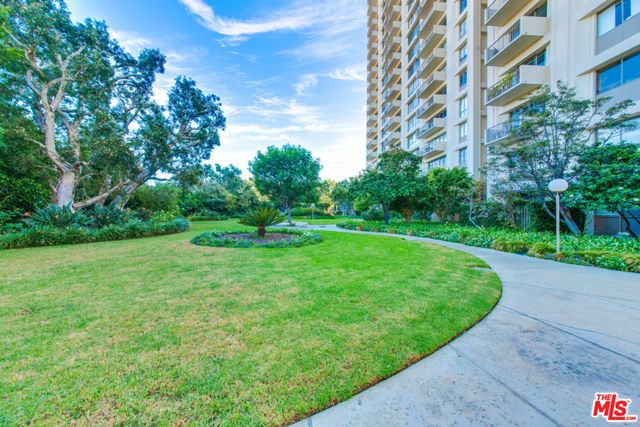 $520,000 | 2160 Century Park East, Unit 1210, Los Angeles, CA 90067