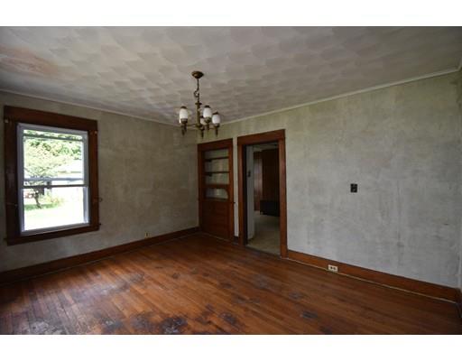 183 Trafton Road Springfield, MA 01108 - Photo 9 of 36 Gallery Image 9