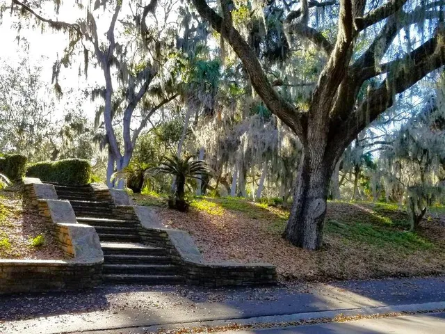 $439,000 | 915 Woodbridge Court, Safety Harbor, FL 34695