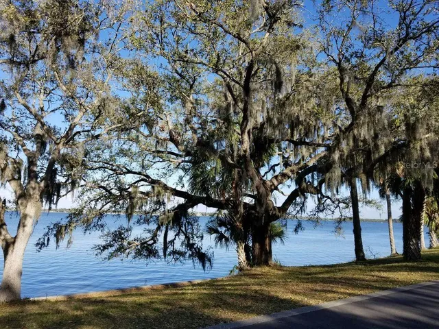 $439,000 | 915 Woodbridge Court, Safety Harbor, FL 34695