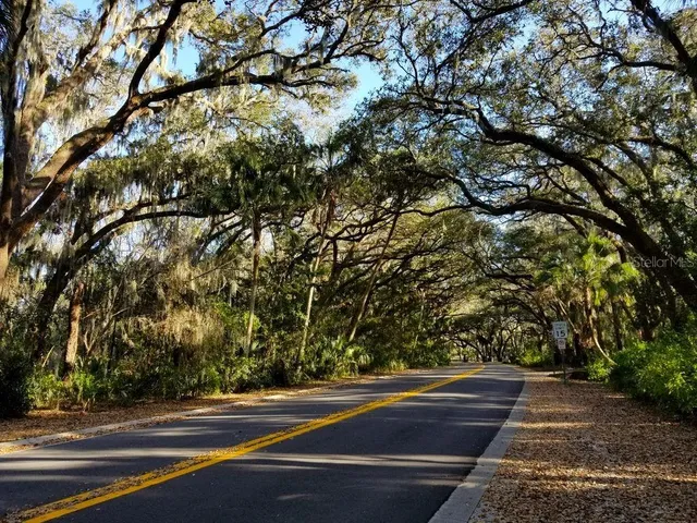 $439,000 | 915 Woodbridge Court, Safety Harbor, FL 34695