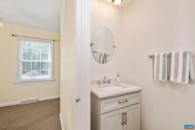 $2,200 | 114 Georgetown Green, Charlottesville, VA 22901