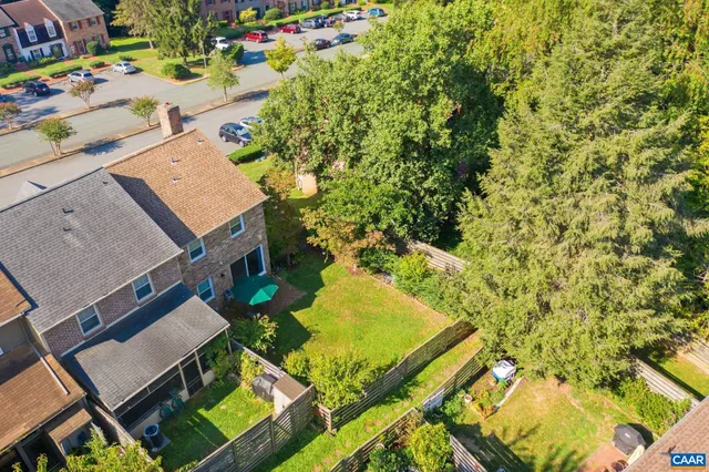 $2,200 | 114 Georgetown Green, Charlottesville, VA 22901