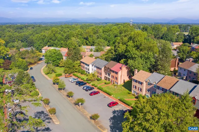 $2,200 | 114 Georgetown Green, Charlottesville, VA 22901