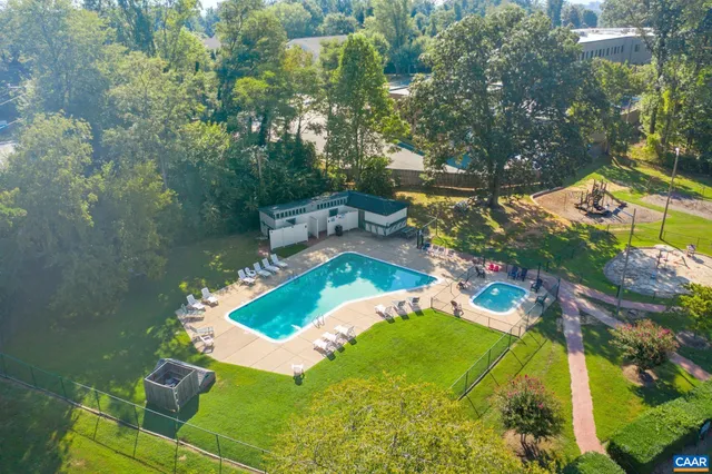 $2,200 | 114 Georgetown Green, Charlottesville, VA 22901