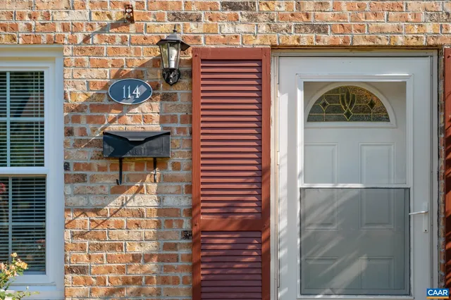 $2,200 | 114 Georgetown Green, Charlottesville, VA 22901