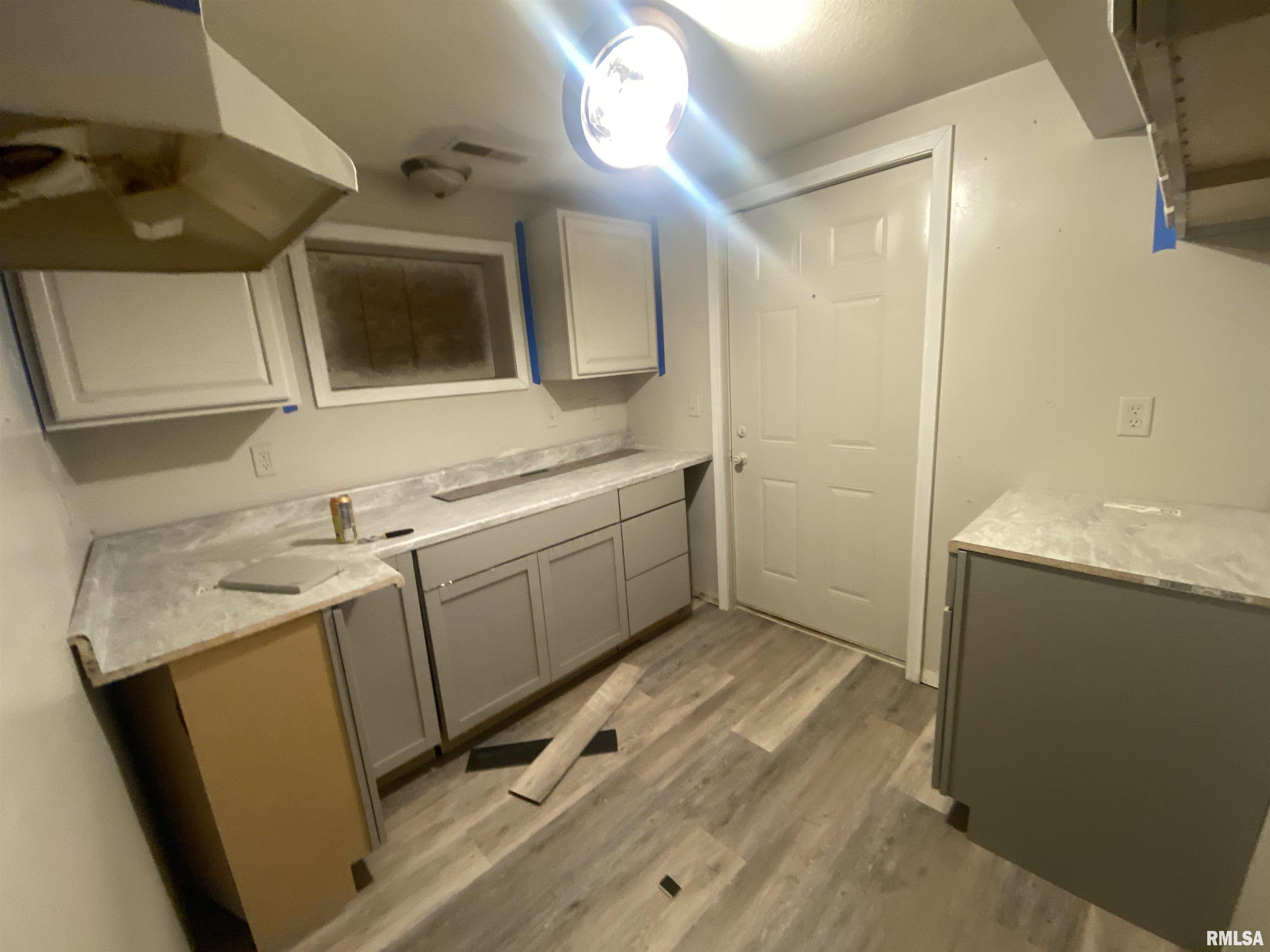 2127 East Lawrence Avenue Springfield, IL 62703 - Photo 6 of 14 Gallery Image 6