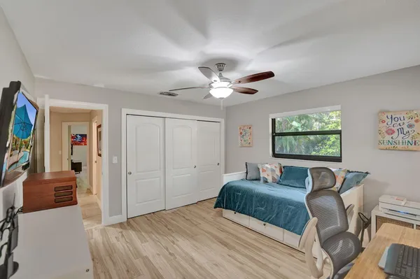 $949,000 | 9931 Southwest 23rd Street, Davie, FL 33324