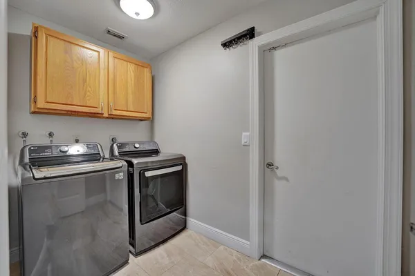 $949,000 | 9931 Southwest 23rd Street, Davie, FL 33324