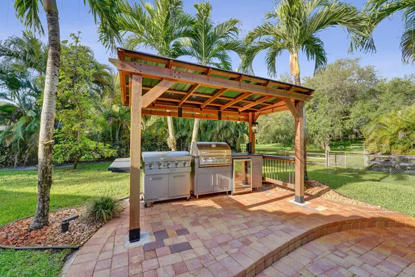 $949,000 | 9931 Southwest 23rd Street, Davie, FL 33324