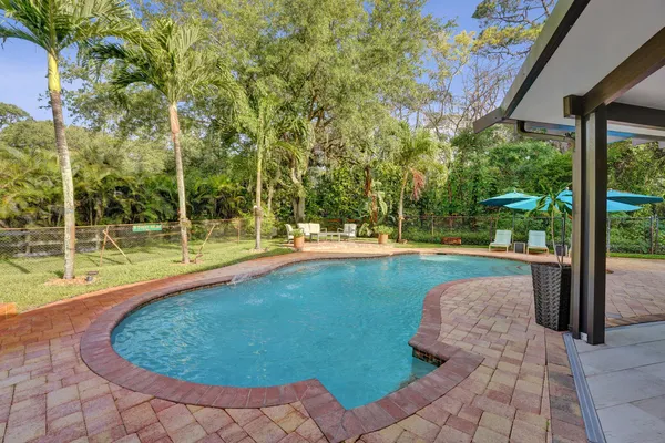 $949,000 | 9931 Southwest 23rd Street, Davie, FL 33324