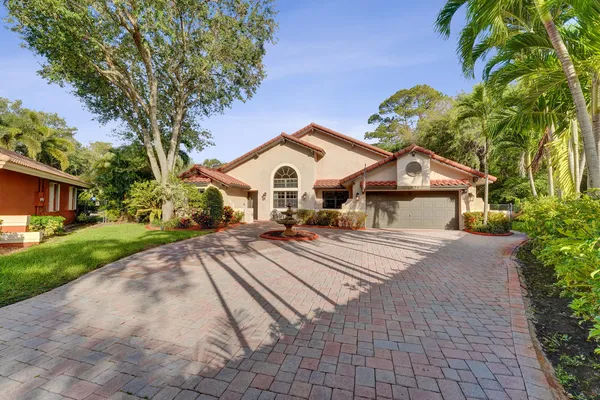 $949,000 | 9931 Southwest 23rd Street, Davie, FL 33324