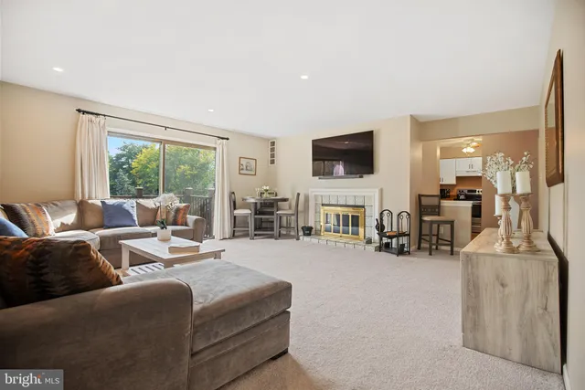 $314,900 | 135 Kings Croft Drive, Cherry Hill, NJ 08034