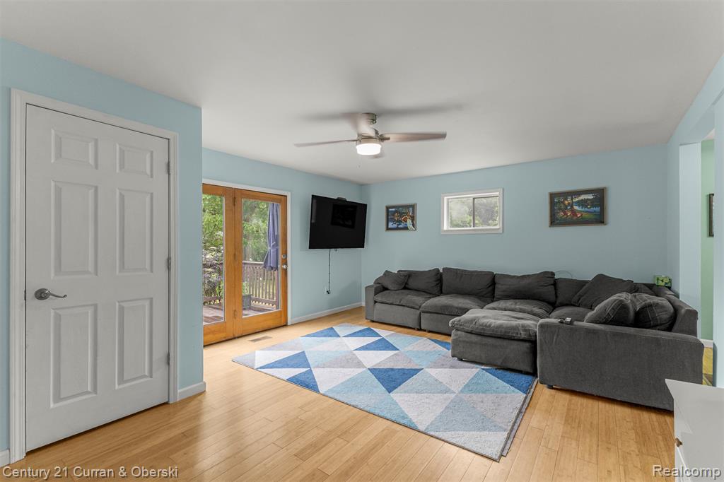 18491 Savage Road Belleville, MI 48111 - Photo 21 of 49