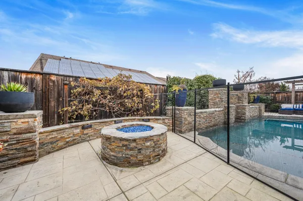 a car parked in front of a building