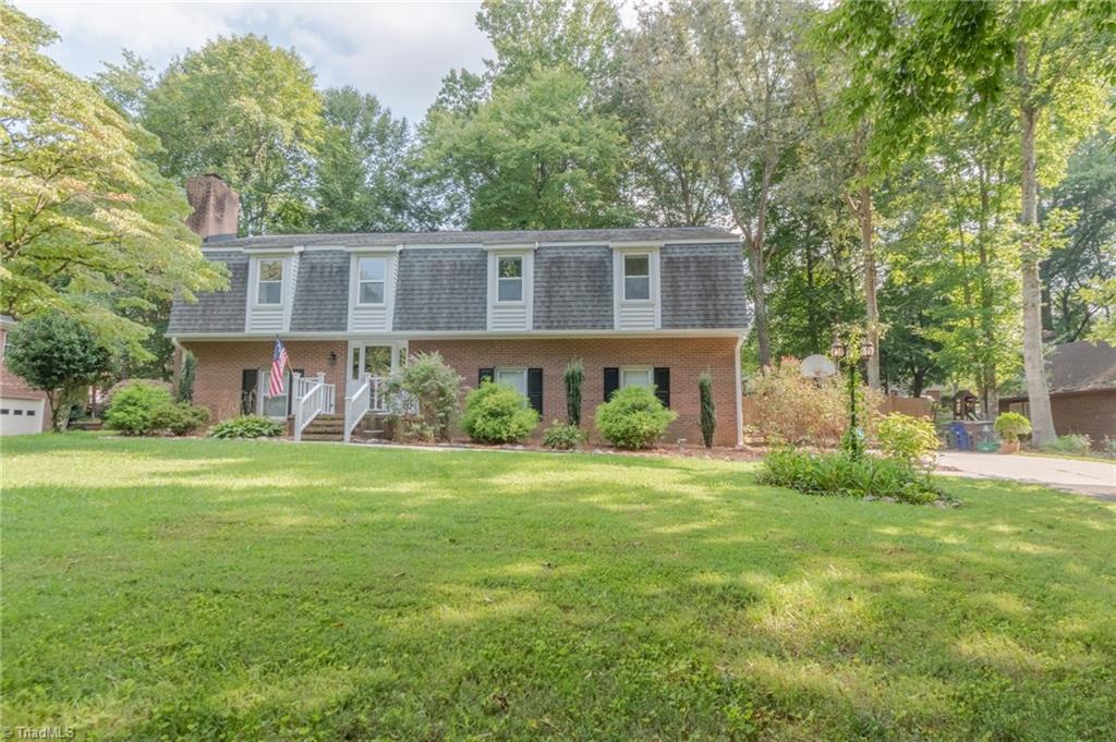 5808 Oakside Road Winston-Salem, NC 27104 - Photo 2 of 29 Beautiful front yard and tons of trees!