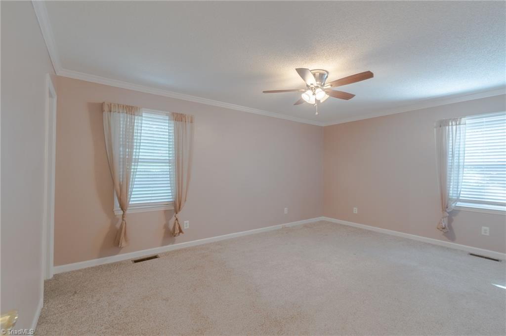 5808 Oakside Road Winston-Salem, NC 27104 - Photo 12 of 29 large bedroom #2