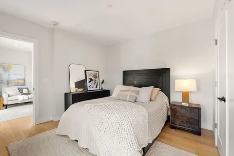 $715,000 | 287 Maverick Street, Unit 201, Boston, MA 02128