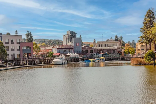 $1,895,000 | 512-518 Kentucky Street, Petaluma, CA 94952