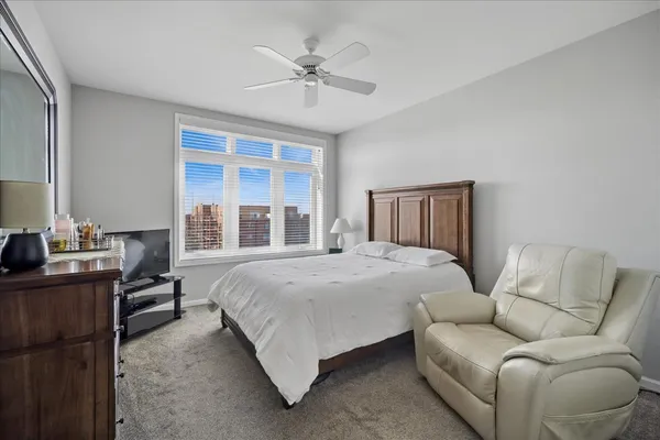 $459,000 | 5055 Madison Street, Unit 601, Skokie, IL 60077