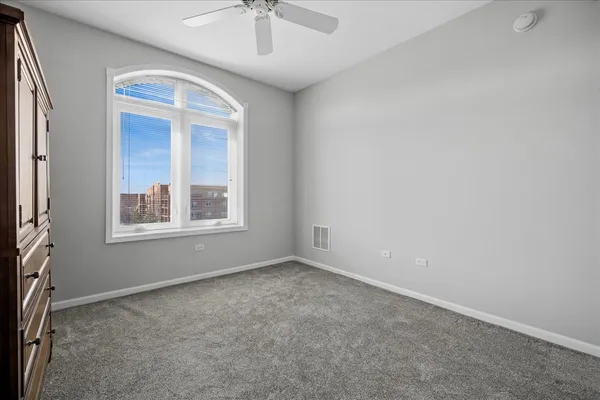 $459,000 | 5055 Madison Street, Unit 601, Skokie, IL 60077