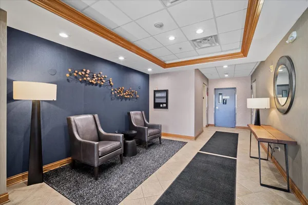 $459,000 | 5055 Madison Street, Unit 601, Skokie, IL 60077