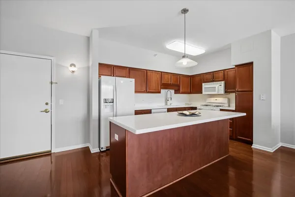 $459,000 | 5055 Madison Street, Unit 601, Skokie, IL 60077