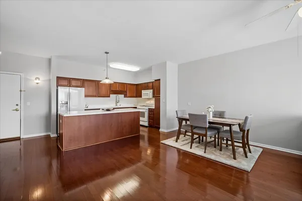 $459,000 | 5055 Madison Street, Unit 601, Skokie, IL 60077