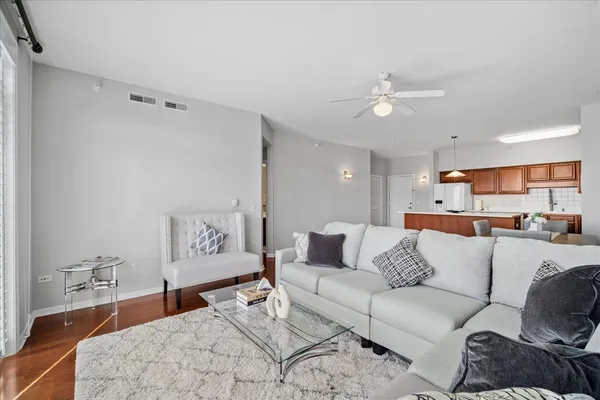 $459,000 | 5055 Madison Street, Unit 601, Skokie, IL 60077