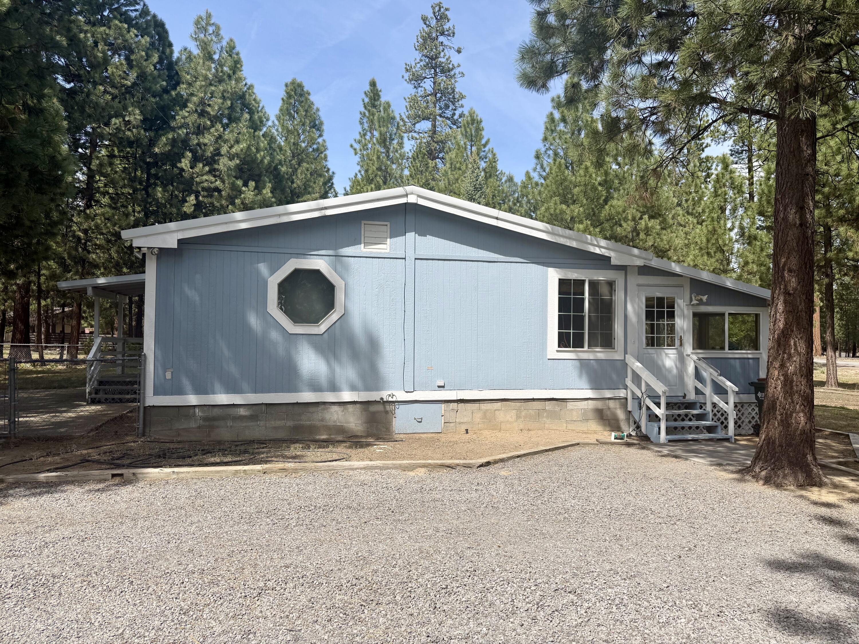 52141 Foxtail Road La Pine, OR 97739 - Photo 6 of 30 IMG_1880