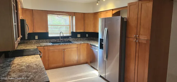 $3,695 | 1041 Bali Road, Cocoa Beach, FL 32931