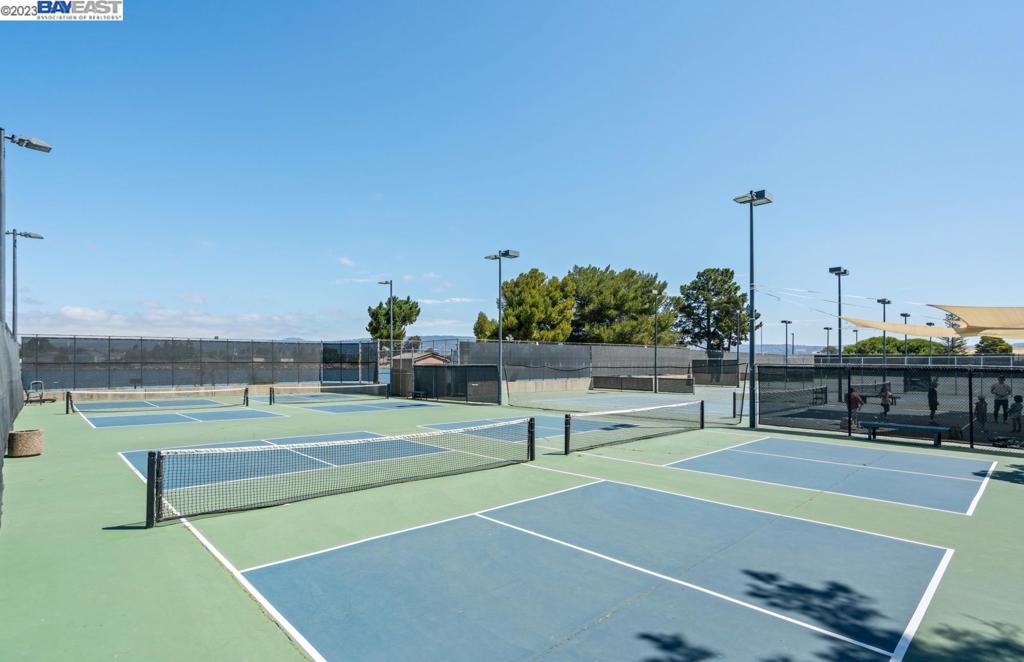 200 Packet Landing Road Alameda, CA 94502 - Photo 24 of 32 a view of a tennis court