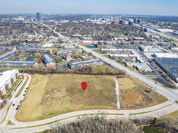 $4,000,000 | 1-s625 1-s625 Oakbrook Lake, Villa Park, IL 60181