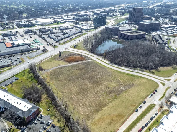 $4,000,000 | 1-s625 1-s625 Oakbrook Lake, Villa Park, IL 60181