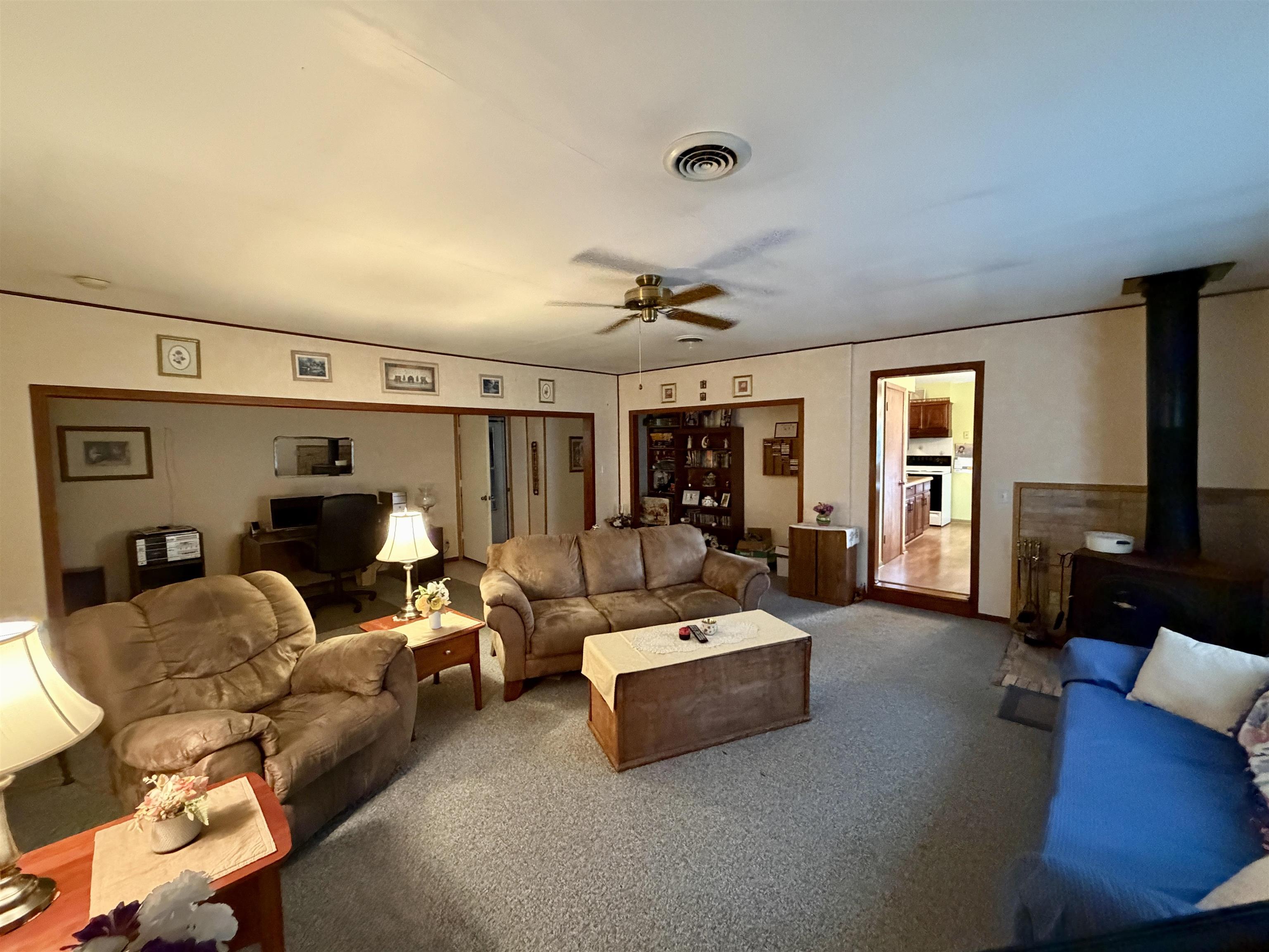 3414 Ruger Avenue Janesville, WI 53546 - Photo 4 of 33