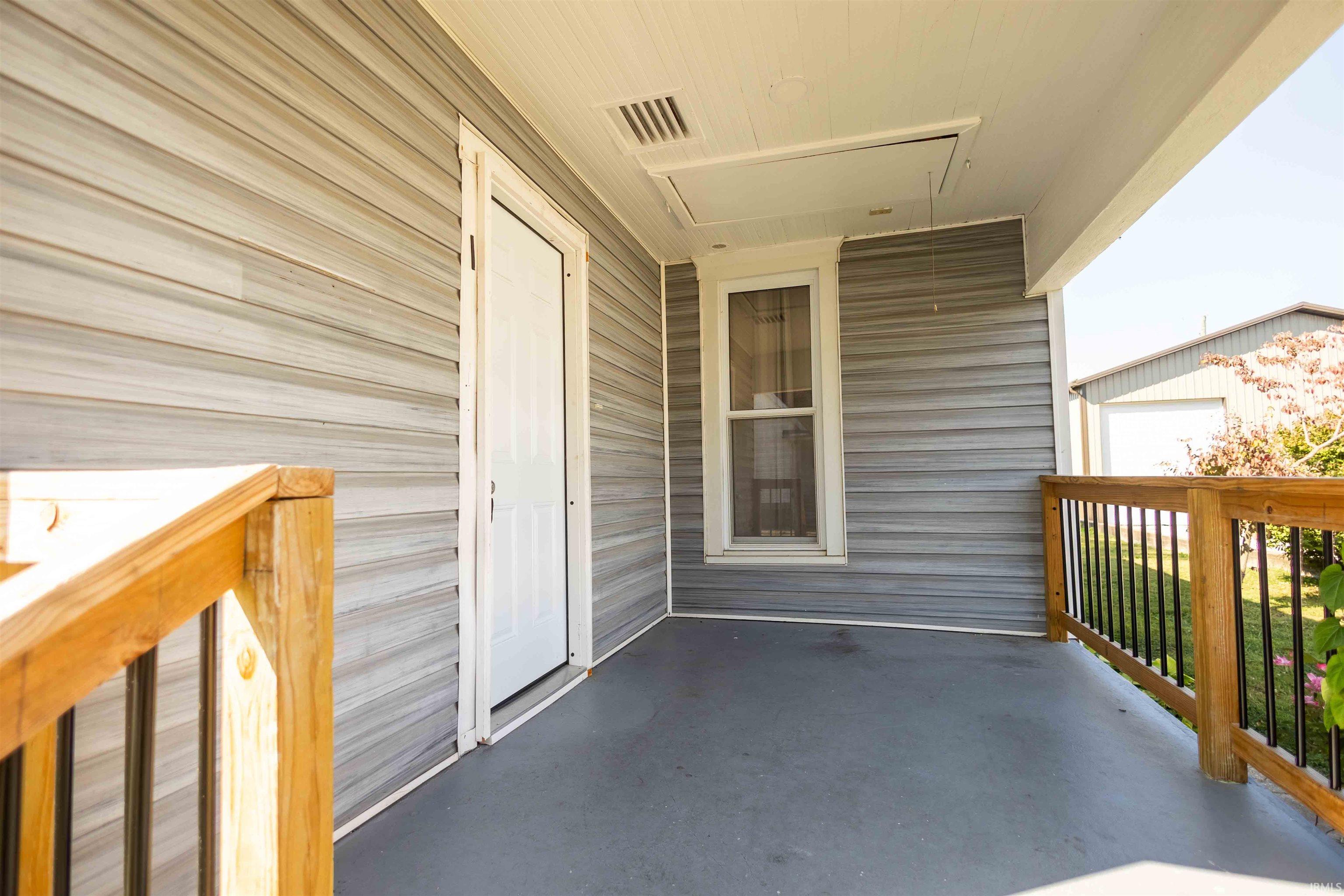 1605 6th Street Bedford, IN 47421 - Photo 3 of 14