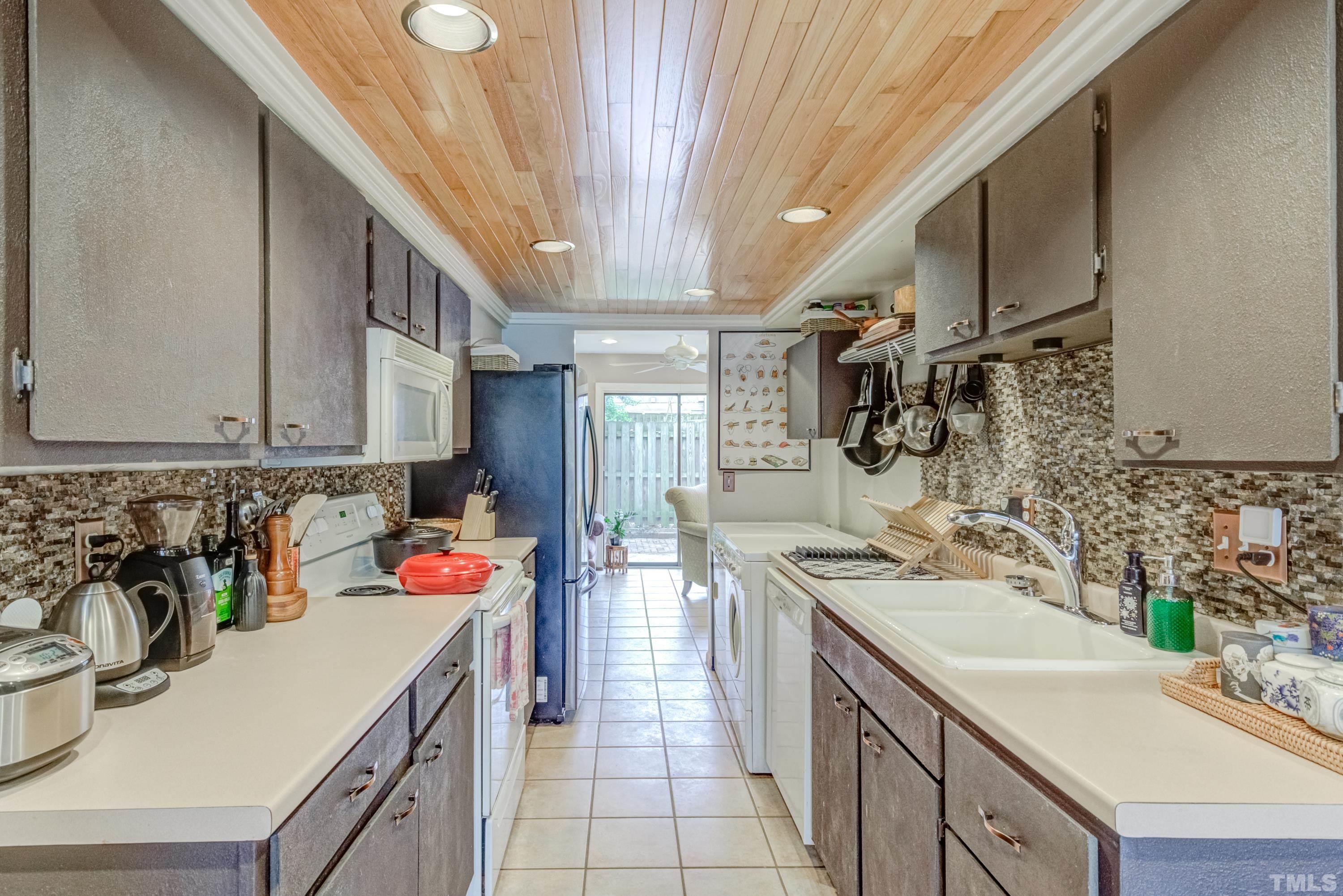 1758 Quail Ridge Road Raleigh, NC 27609 - Photo 20 of 37