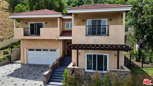 $7,100 | 1630 Bridgeport Drive, Los Angeles, CA 90065