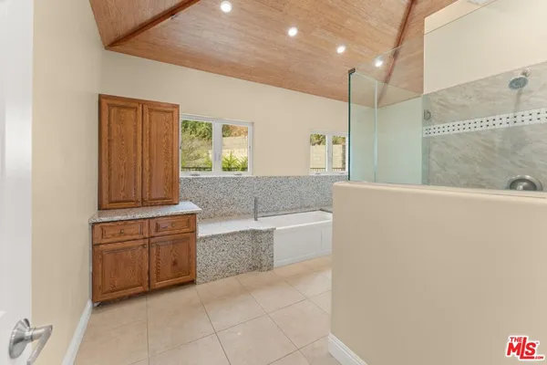 $7,100 | 1630 Bridgeport Drive, Los Angeles, CA 90065